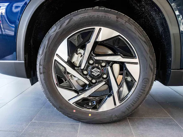 Suzuki Vitara 1.4 T Sakura Top Hybrid 4x4