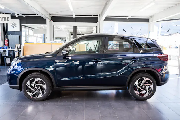 Suzuki Vitara 1.4 T Sakura Top Hybrid 4x4
