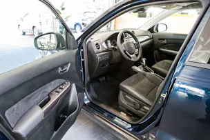 Suzuki Vitara 1.4 T Sakura Top Hybrid 4x4