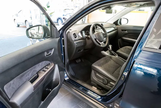 Suzuki Vitara 1.4 T Sakura Top Hybrid 4x4