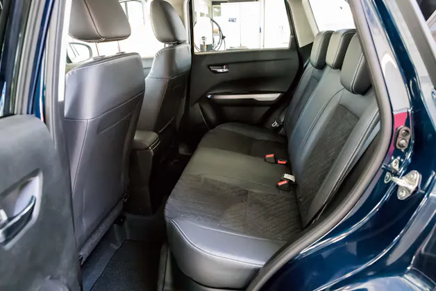 Suzuki Vitara 1.4 T Sakura Top Hybrid 4x4