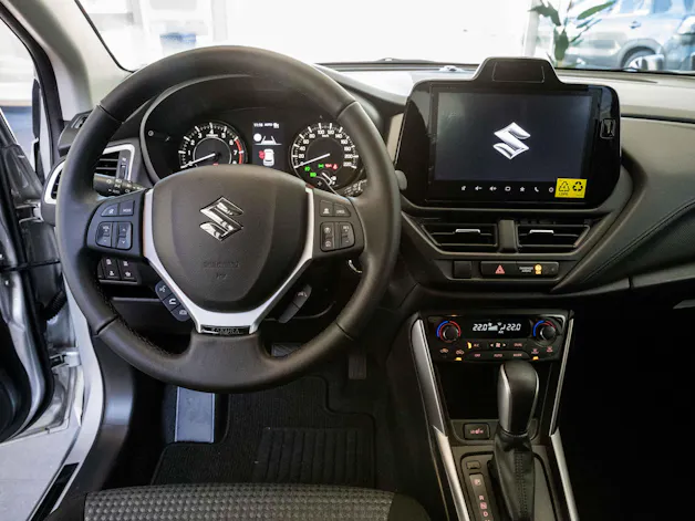 Suzuki S-Cross 1.4 T Sakura Hybrid 4x4