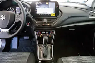 Suzuki S-Cross 1.4 T Sakura Hybrid 4x4