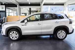 Suzuki S-Cross 1.4 T Sakura Hybrid 4x4