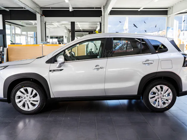 Suzuki S-Cross 1.4 T Sakura Hybrid 4x4