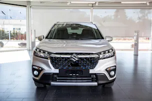 Suzuki S-Cross 1.4 T Sakura Hybrid 4x4