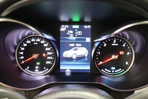 Mercedes-Benz GLC 300 de 4m
