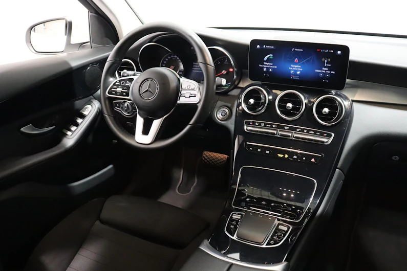 Fahrzeugbild MERCEDES-BENZ GLC 300