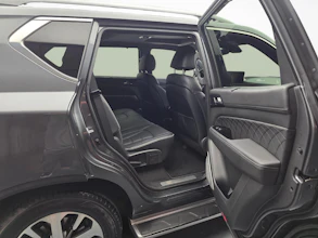 https://vehicle.imgix.net/4380122/88cb94fd-5733-4a0a-9049-0186ca213406.jpg