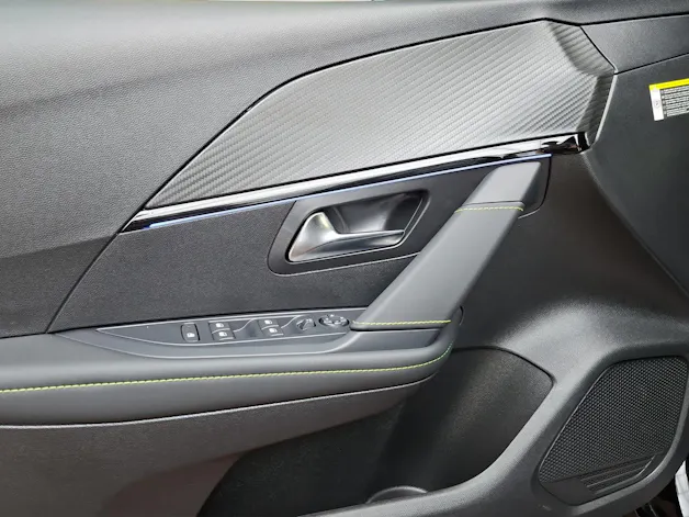 Peugeot 208 e-GT 51kWh