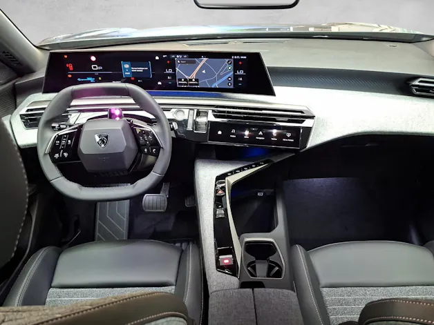 Peugeot 5008 e-Allure Premium AWD 73kWh