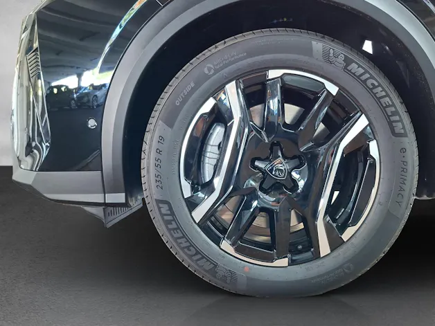 Peugeot 5008 e-Allure Premium AWD 73kWh