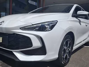 MG 3 1.5 Hybrid Luxury
