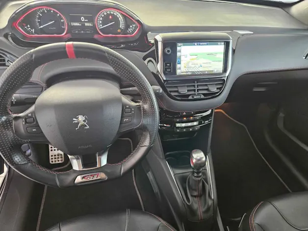 Peugeot 208 1.6 Turbo GTi