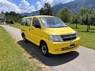Toyota HIACE Kombi 2.5 D-4D 4x4