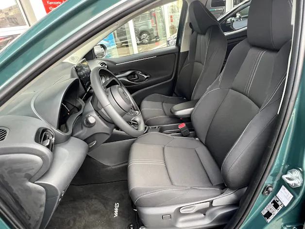 Toyota Yaris 1.5 VVT-i HSD Trend
