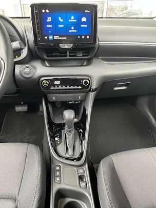 Toyota Yaris 1.5 VVT-i HSD Trend