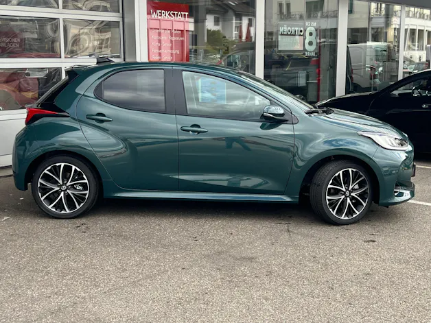 Toyota Yaris 1.5 VVT-i HSD Trend