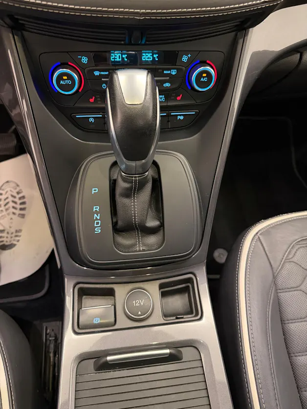 Ford Kuga 2.0 TDCi 180 Vignale FPS