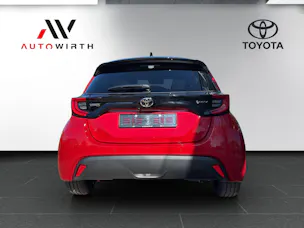 Toyota Yaris 1.5 VVT-i HSD Trend