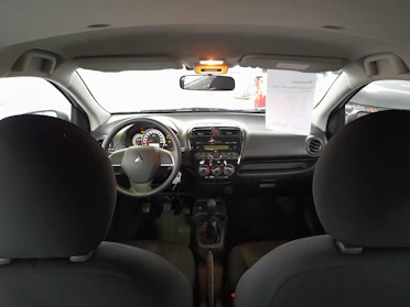 MITSUBISHI SPACE STAR 7