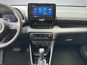 Toyota Yaris 1.5 VVT-i HSD Trend