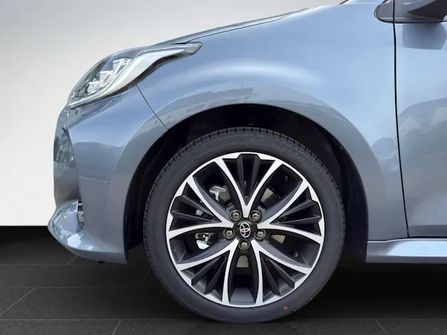 Toyota Yaris 1.5 VVT-i HSD Trend