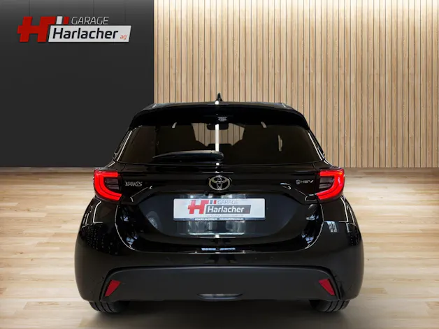 Toyota Yaris 1.5 VVT-i HSD Trend