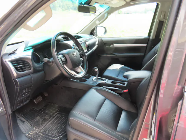 Toyota Hilux Double Cab.-Pick-up 2.4 D-4D 170 Sol Premium