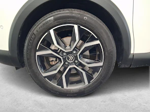 Fahrzeugbild CITROEN e-C4 X Shine