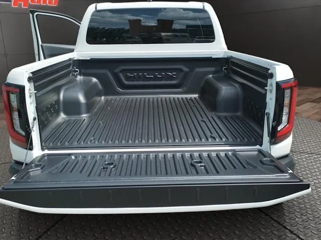 Toyota Hilux Double Cab.-Pick-up 59KWh Style