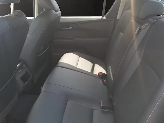 Toyota Hilux Double Cab.-Pick-up 59KWh Style