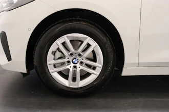 https://vehicle.imgix.net/4380372/4380369e-4ea0-49da-90b4-21317f092647.JPG