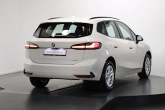 https://vehicle.imgix.net/4380372/d33b83a6-aaff-4f4e-a341-2dd95f1c5295.JPG