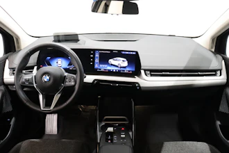 https://vehicle.imgix.net/4380372/ee4f46b1-0ff7-4d1e-8445-8deb68fe83bb.JPG