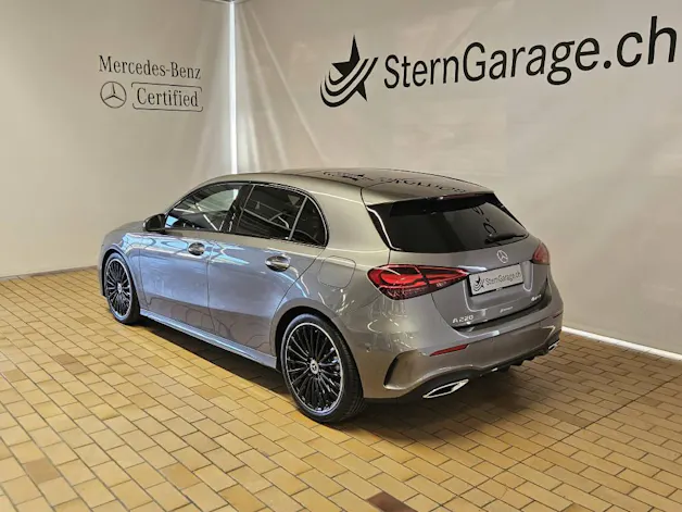 MERCEDES-BENZ A 220 4Matic AMG Line