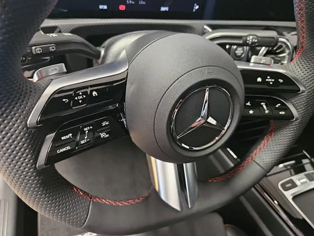 MERCEDES-BENZ A 220 4Matic AMG Line