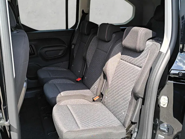 Peugeot Rifter Long 1.5 BlueHDi 130 Family Edition