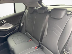https://vehicle.imgix.net/4380481/2ec84a27-2e32-4b28-903f-2f08a6143d20.jpg