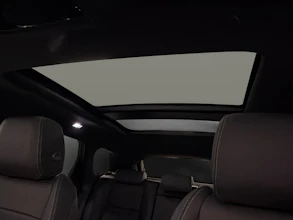 https://vehicle.imgix.net/4380494/16915957-b710-49cf-8617-4bb3286dca9c.jpg