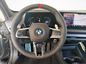 https://vehicle.imgix.net/4380511/0b65b387-d20f-4248-9fa4-351fcc36c18b.jpg