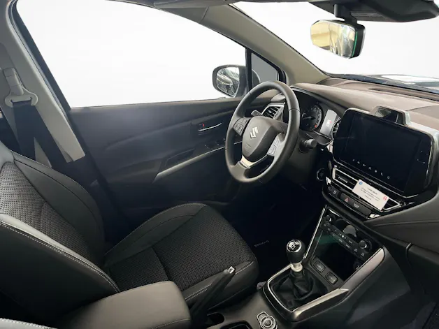Suzuki S-Cross 1.4 T Sakura Top Hybrid 4x4