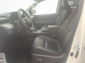 Fahrzeugbild TOYOTA Hilux Double Cab.-Pick-up 59KWh Style