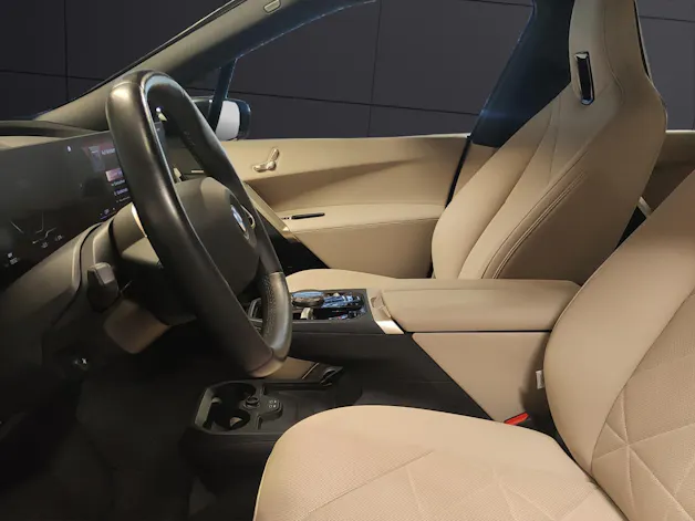 BMW iX xDrive50