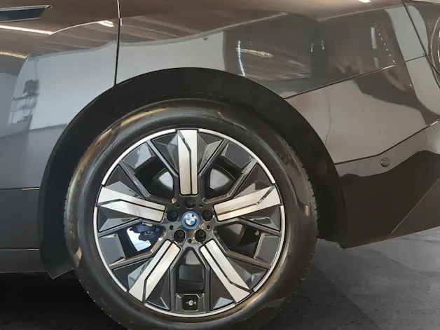 BMW iX xDrive50