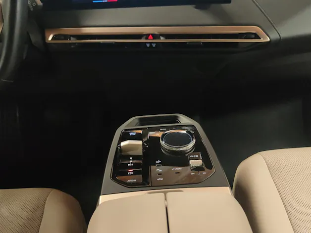 BMW iX xDrive50