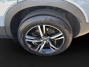 Volvo XC40 2.0 B3 MH Plus Dark