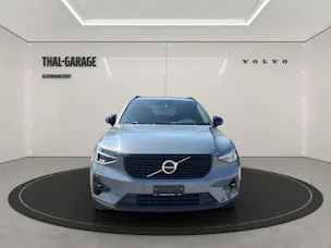 Volvo XC40 2.0 B3 MH Plus Dark
