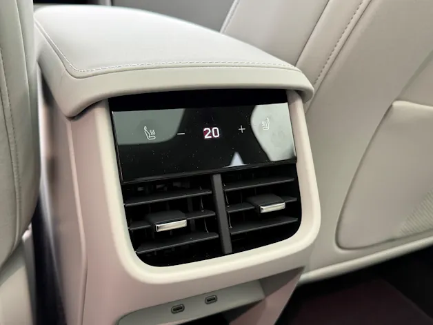 Volvo EX60 Twin Ultra AWD