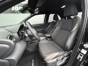 Toyota Yaris Cross 1.5 VVT-i HSD Premium AWD-i